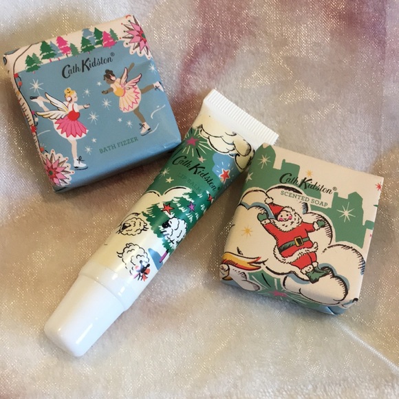 Cath Kidston Beauty Treats Holiday Sampler NWOT Mini Fizzer Soap Lip Balm Trio - Picture 12 of 15